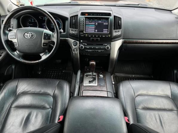 Toyota Land Cruiser 200 Series с пробегом 2011 года, цена 3 600 000 рублей, 162100 км, внедорожник, Автокод Объявления
