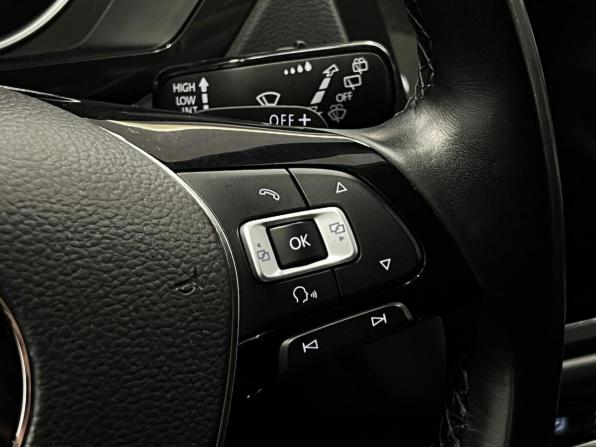 Volkswagen Tiguan II с пробегом 2018 года, цена 1 880 000 рублей, 98836 км, внедорожник, Автокод Объявления