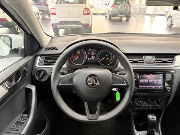 Skoda Rapid I Рестайлинг с пробегом 2019 года, цена 1 448 000 рублей, 75459 км, лифтбек, Автокод Объявления