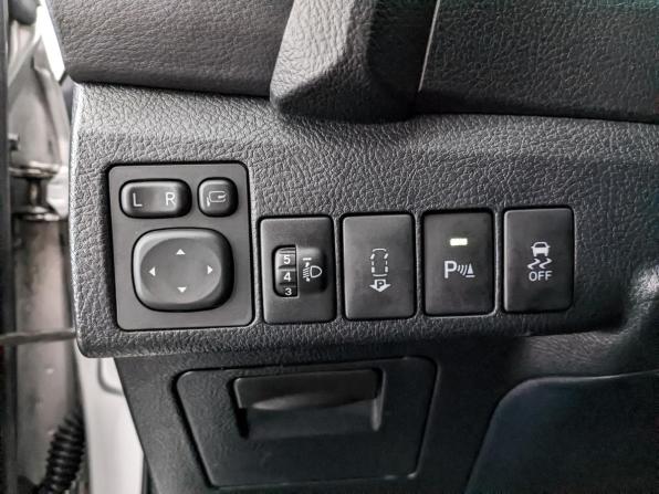 Toyota Auris II с пробегом 2013 года, цена 1 095 000 рублей, 181135 км, хэтчбек, Автокод Объявления