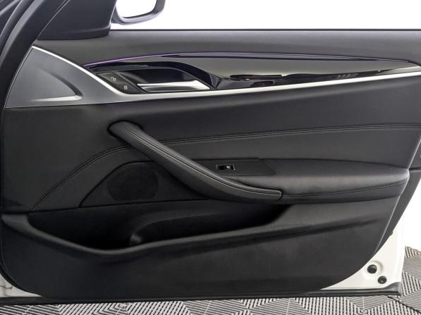 BMW 5 серии VII (G30/G31/G38) с пробегом 2020 года, цена 3 350 000 рублей, 104500 км, седан, Автокод Объявления