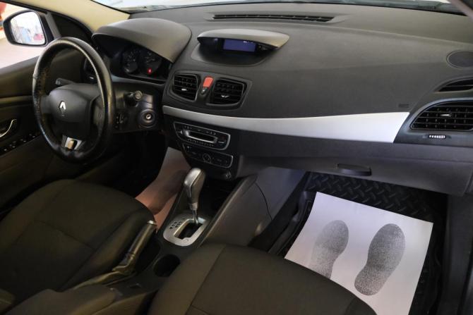 Renault Fluence I с пробегом 2011 года, цена 749 000 рублей, 256000 км, седан, Автокод Объявления