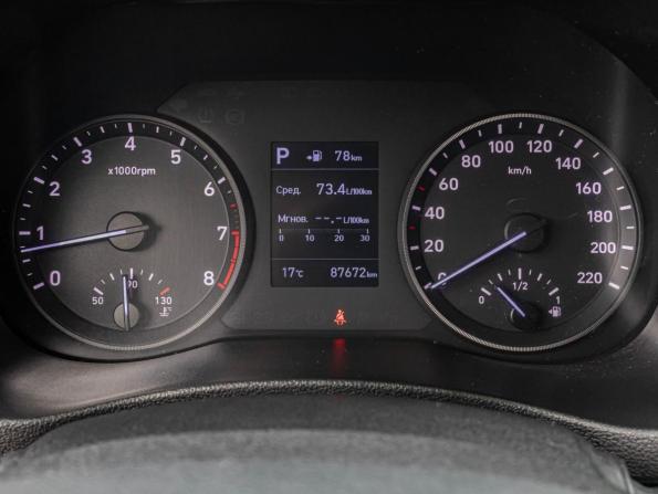 Hyundai Solaris II с пробегом 2018 года, цена 1 429 009 рублей, 87672 км, седан, Автокод Объявления