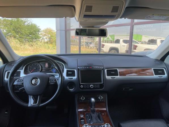 Volkswagen Touareg II Рестайлинг с пробегом 2015 года, цена 2 480 000 рублей, 137400 км, внедорожник, Автокод Объявления