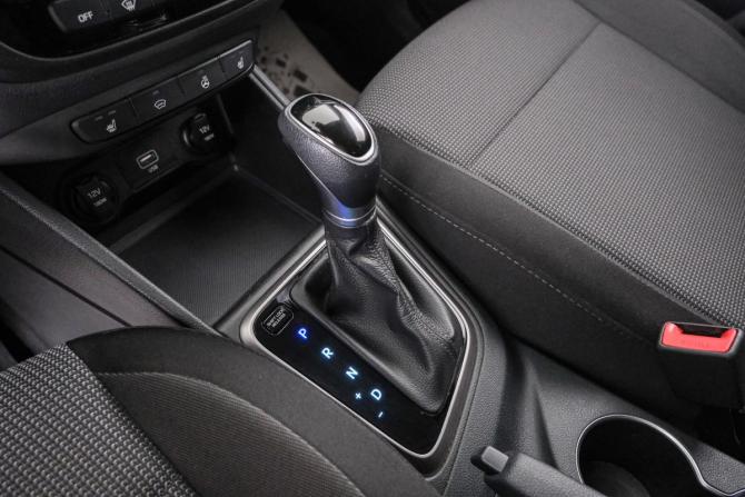 Hyundai Solaris II с пробегом 2019 года, цена 1 589 000 рублей, 49600 км, седан, Автокод Объявления