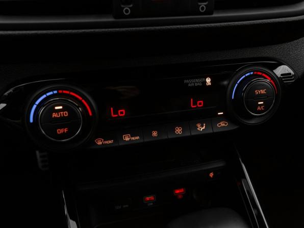 Kia Cerato IV Рестайлинг с пробегом 2022 года, цена 2 480 000 рублей, 87585 км, седан, Автокод Объявления