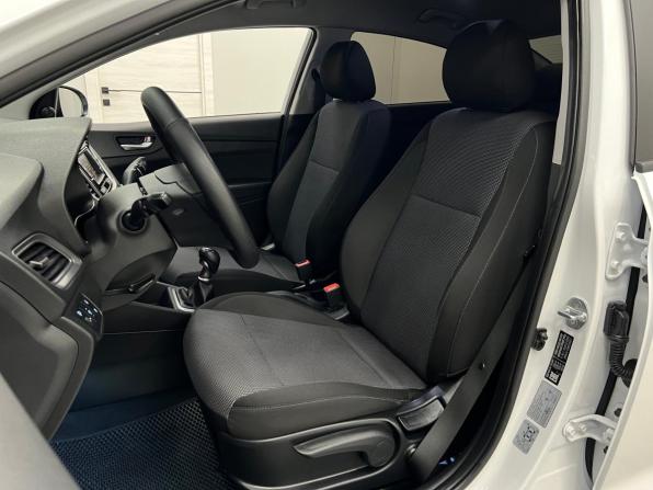 Hyundai Solaris II Рестайлинг с пробегом 2021 года, цена 1 390 000 рублей, 112000 км, седан, Автокод Объявления