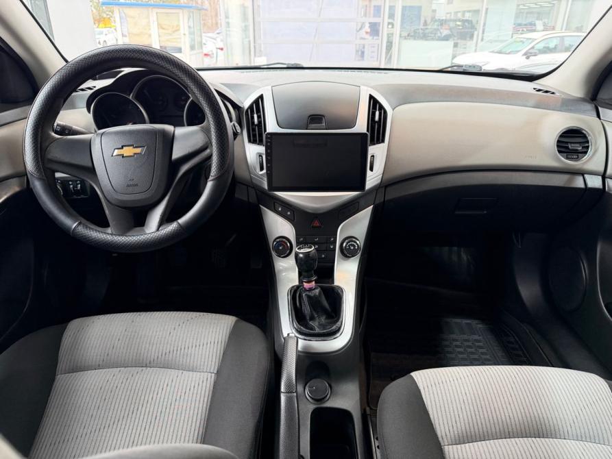 Chevrolet Cruze I Рестайлинг Таганрог  - изображение 13