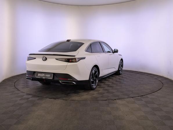 Changan Lamore с пробегом 2023 года, цена 1 775 000 рублей, 61939 км, седан, Автокод Объявления