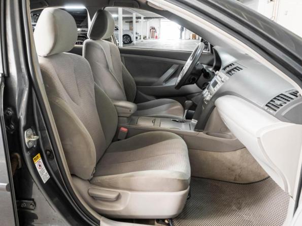 Toyota Camry VI (XV40) Рестайлинг с пробегом 2010 года, цена 1 050 000 рублей, 329368 км, седан, Автокод Объявления