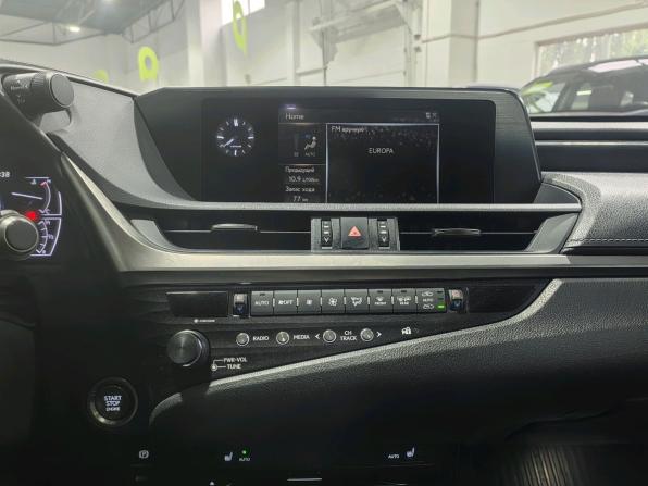 Lexus ES VII с пробегом 2019 года, цена 3 150 000 рублей, 156497 км, седан, Автокод Объявления