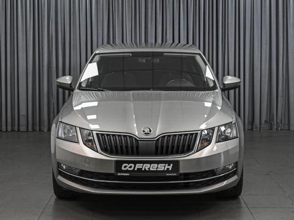 Skoda Octavia III (A7) Рестайлинг с пробегом 2017 года, цена 1 612 000 рублей, 150914 км, лифтбек, Автокод Объявления