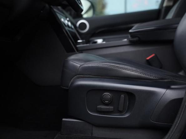 Land Rover Discovery V с пробегом 2019 года, цена 2 974 000 рублей, 134346 км, внедорожник, Автокод Объявления