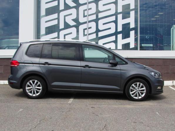 Volkswagen Touran II с пробегом 2017 года, цена 1 529 000 рублей, 410000 км, компактвэн, Автокод Объявления