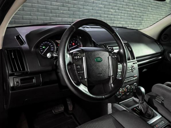 Land Rover Freelander II Рестайлинг 2 с пробегом 2013 года, цена 1 500 000 рублей, 179013 км, внедорожник, Автокод Объявления