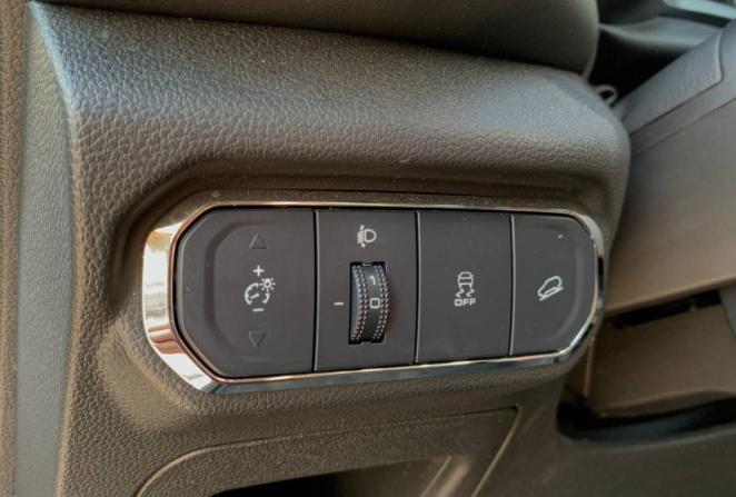 Haval Jolion I Рестайлинг с пробегом 2024 года, цена 1 820 000 рублей, 40349 км, внедорожник, Автокод Объявления