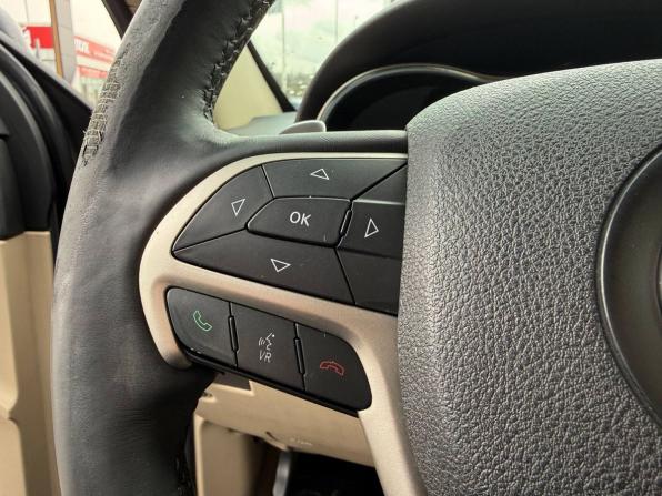 Jeep Grand Cherokee IV (WK2) Рестайлинг с пробегом 2014 года, цена 1 825 000 рублей, 268010 км, внедорожник, Автокод Объявления