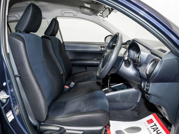 Toyota Corolla XI (E160 E170 E180) с пробегом 2012 года, цена 1 125 000 рублей, 90740 км, универсал, Автокод Объявления