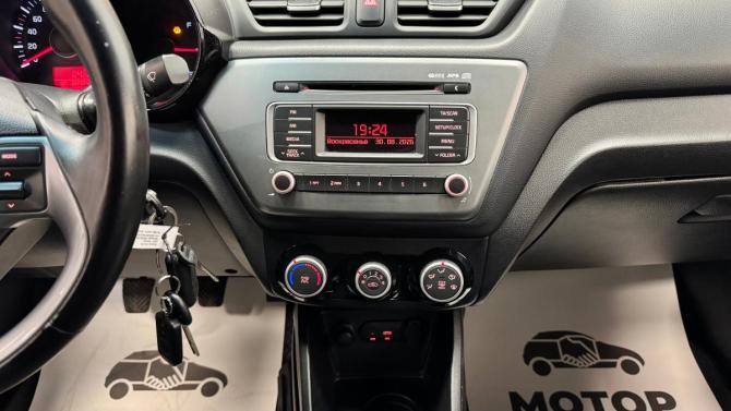 Kia Rio III Рестайлинг с пробегом 2016 года, цена 825 000 рублей, 204048 км, седан, Автокод Объявления