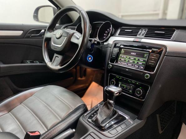 Skoda Superb II с пробегом 2010 года, цена 680 000 рублей, 285946 км, лифтбек, Автокод Объявления