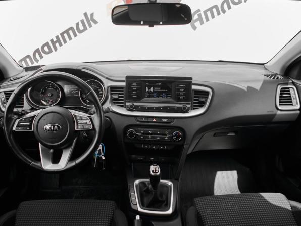 Kia Ceed III с пробегом 2020 года, цена 1 650 000 рублей, 71989 км, хэтчбек, Автокод Объявления