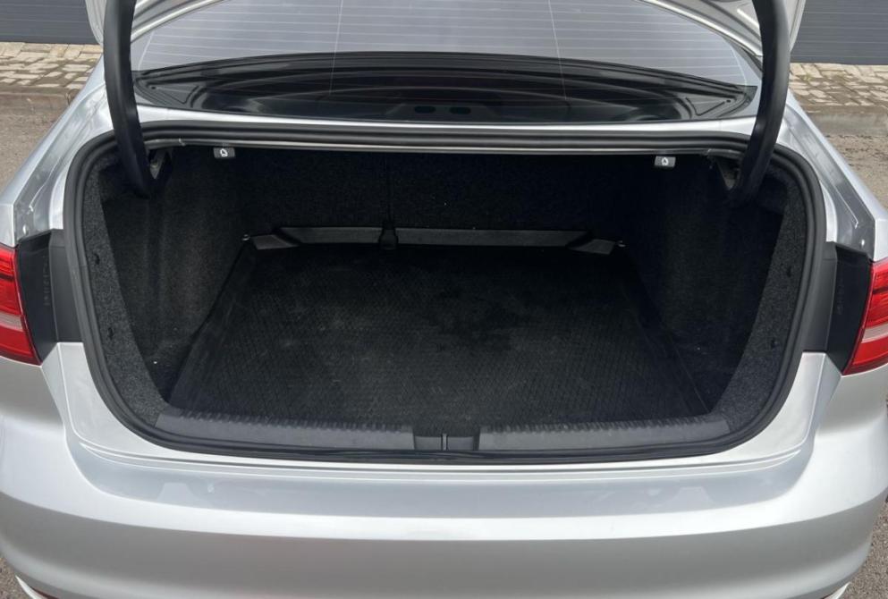 Volkswagen Jetta VI Красноярск  - изображение 13