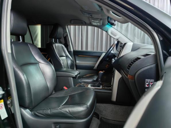 Toyota Land Cruiser Prado 150 Series с пробегом 2010 года, цена 2 199 000 рублей, 342432 км, внедорожник, Автокод Объявления