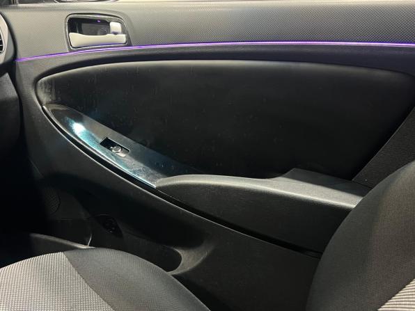 Hyundai Solaris I с пробегом 2013 года, цена 789 000 рублей, 216581 км, седан, Автокод Объявления