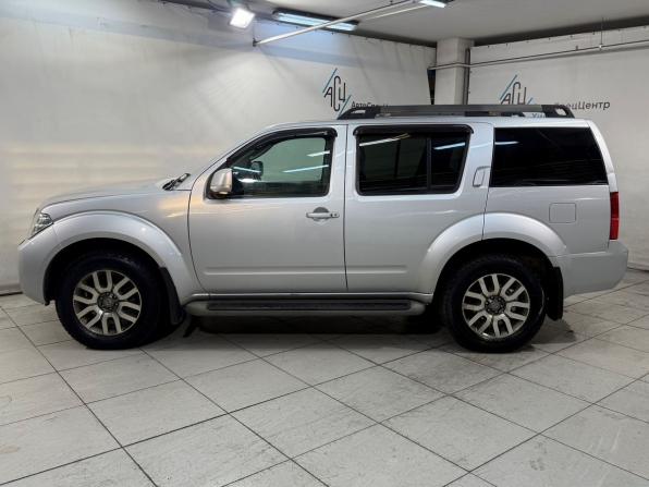 Nissan Pathfinder III Рестайлинг с пробегом 2010 года, цена 1 499 800 рублей, 227000 км, внедорожник, Автокод Объявления