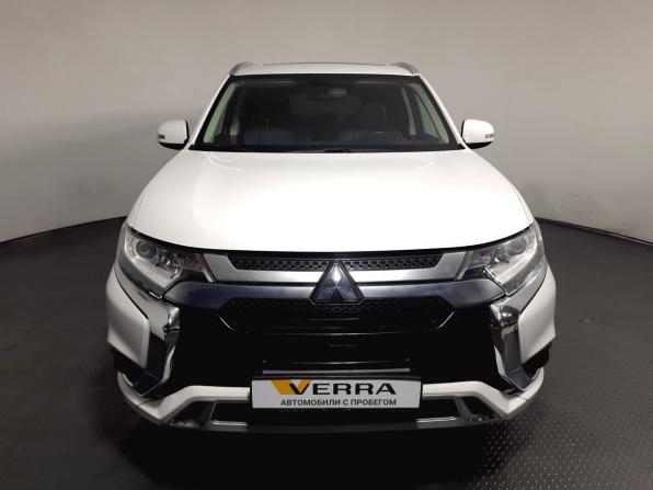 Mitsubishi Outlander III Рестайлинг 3 с пробегом 2022 года, цена 2 650 000 рублей, 11000 км, внедорожник, Автокод Объявления
