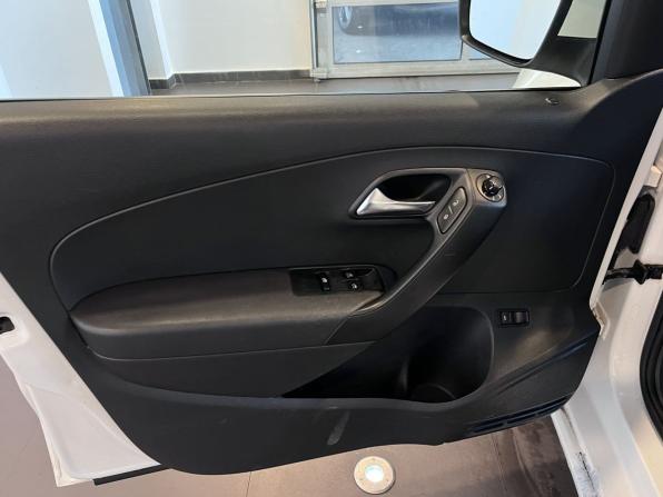 Volkswagen Polo V с пробегом 2012 года, цена 410 000 рублей, 184277 км, седан, Автокод Объявления