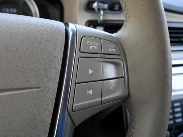 Volvo XC70 II с пробегом 2011 года, цена 1 099 000 рублей, 292353 км, универсал, Автокод Объявления