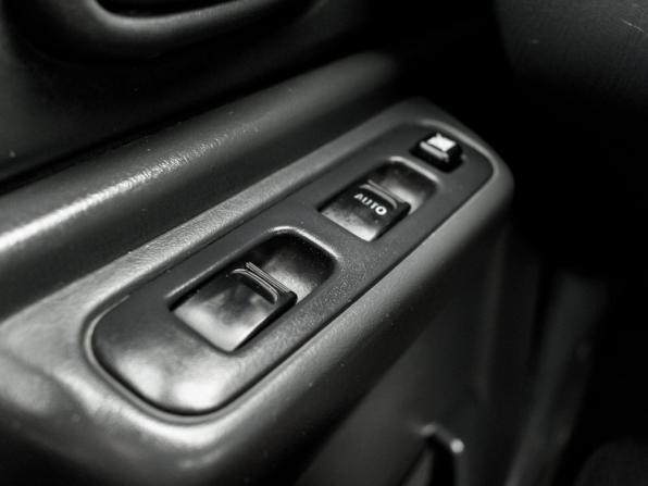 Suzuki Jimny III Рестайлинг 2 с пробегом 2013 года, цена 1 500 000 рублей, 52577 км, внедорожник, Автокод Объявления
