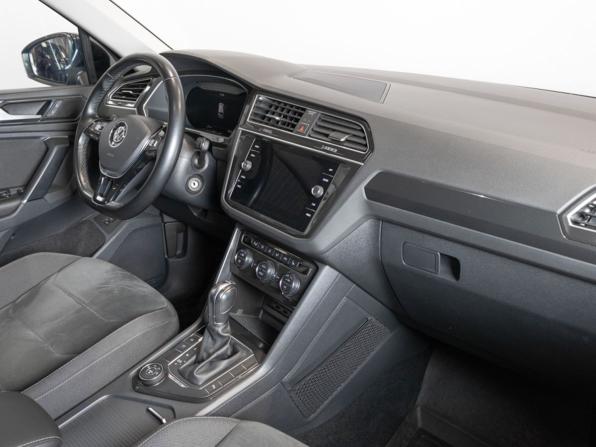 Volkswagen Tiguan II с пробегом 2018 года, цена 3 450 000 рублей, 92321 км, внедорожник, Автокод Объявления