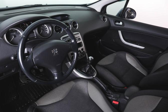 Peugeot 308 I Рестайлинг с пробегом 2011 года, цена 649 000 рублей, 130000 км, хэтчбек, Автокод Объявления