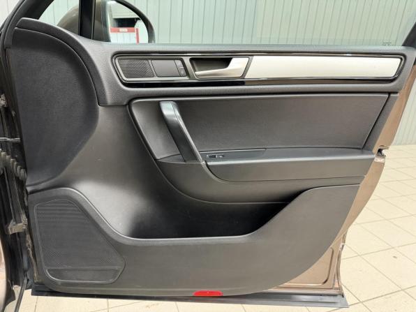Volkswagen Touareg II с пробегом 2010 года, цена 2 200 000 рублей, 234192 км, внедорожник, Автокод Объявления