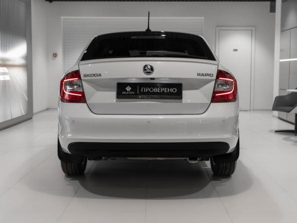 Skoda Rapid I Рестайлинг с пробегом 2018 года, цена 1 575 000 рублей, 71916 км, лифтбек, Автокод Объявления