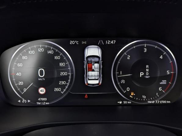 Volvo XC40 I с пробегом 2019 года, цена 3 290 000 рублей, 47888 км, внедорожник, Автокод Объявления
