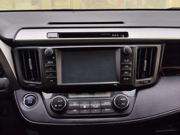 Toyota RAV4 IV (XA40) Рестайлинг с пробегом 2019 года, цена 3 200 000 рублей, 98000 км, внедорожник, Автокод Объявления