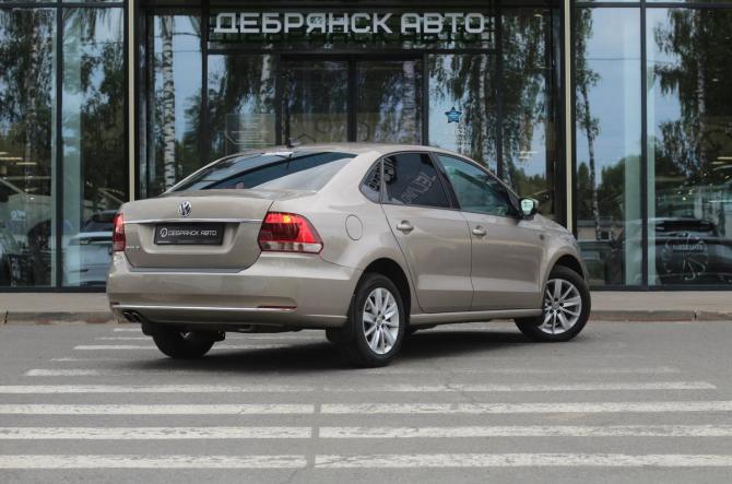 Volkswagen Polo V Рестайлинг с пробегом 2018 года, цена 1 400 000 рублей, 67353 км, седан, Автокод Объявления