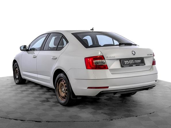 Skoda Octavia III (A7) Рестайлинг с пробегом 2020 года, цена 1 805 000 рублей, 118839 км, лифтбек, Автокод Объявления