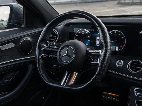 Mercedes-Benz E-Класс V (W213 S213 C238) Рестайлинг с пробегом 2020 года, цена 3 948 000 рублей, 80490 км, седан, Автокод Объявления