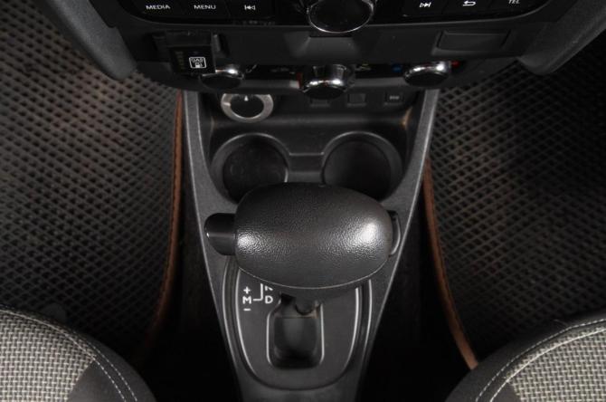 Renault Duster I Рестайлинг с пробегом 2017 года, цена 1 379 000 рублей, 170000 км, внедорожник, Автокод Объявления
