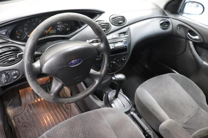 Ford Focus I Рестайлинг с пробегом 2003 года, цена 218 000 рублей, 255408 км, седан, Автокод Объявления