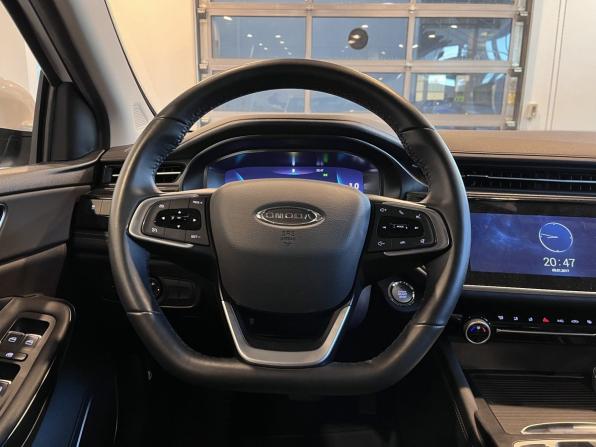 Omoda S5 с пробегом 2024 года, цена 1 790 000 рублей, 11825 км, седан, Автокод Объявления