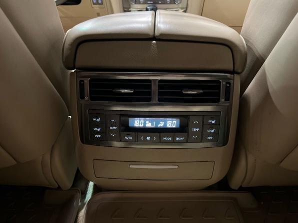 Lexus LX III с пробегом 2008 года, цена 2 590 000 рублей, 246747 км, внедорожник, Автокод Объявления