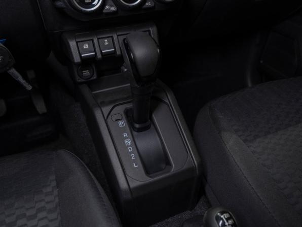 Suzuki Jimny IV с пробегом 2025 года, цена 4 050 000 рублей, 50 км, внедорожник, Автокод Объявления