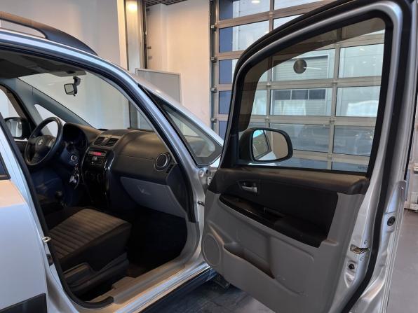 Suzuki SX4 I (Classic) Рестайлинг с пробегом 2014 года, цена 1 000 000 рублей, 105293 км, хэтчбек, Автокод Объявления