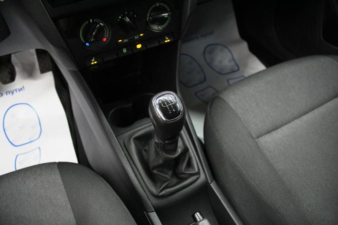 Skoda Rapid I Рестайлинг с пробегом 2018 года, цена 1 219 300 рублей, 157506 км, лифтбек, Автокод Объявления