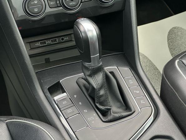 Volkswagen Tiguan II с пробегом 2019 года, цена 2 190 000 рублей, 212048 км, внедорожник, Автокод Объявления